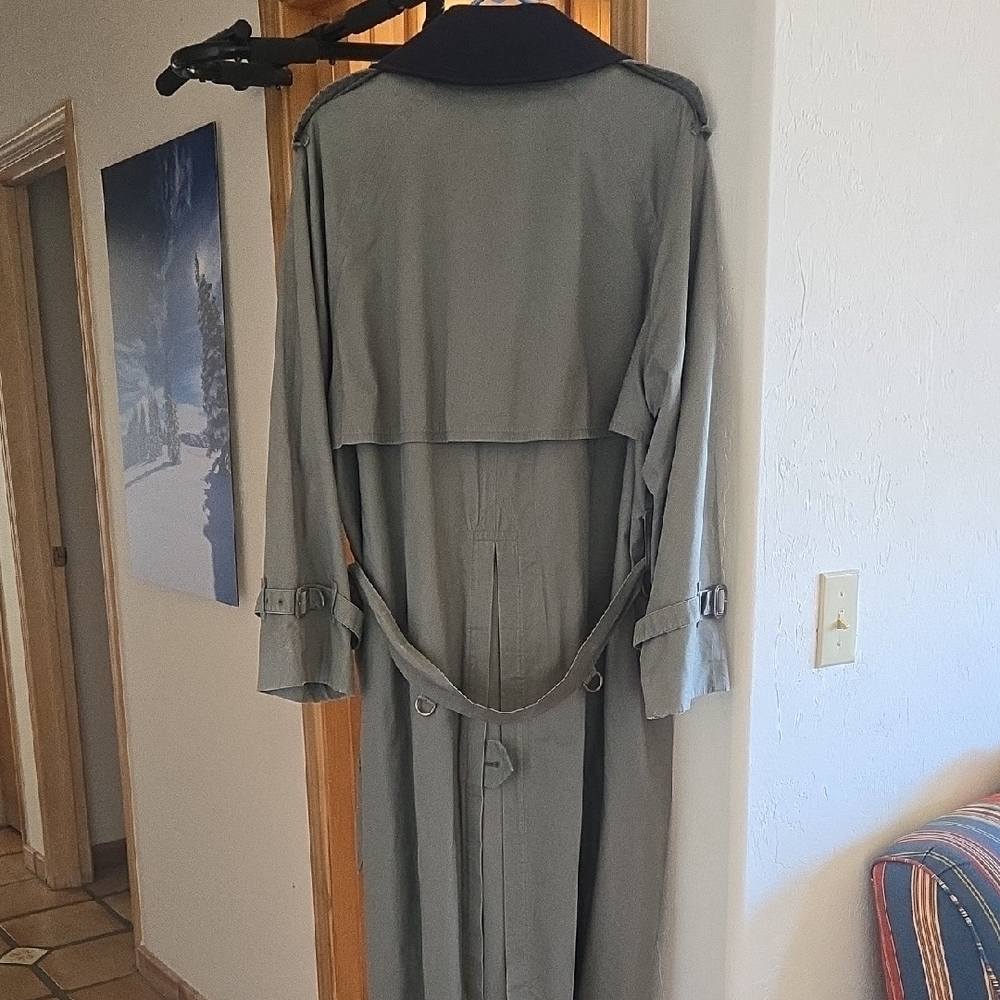 Mens Trench Coat with Navy Collar - Picture 2 of 2
